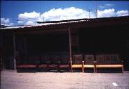 �֎q���̓X��